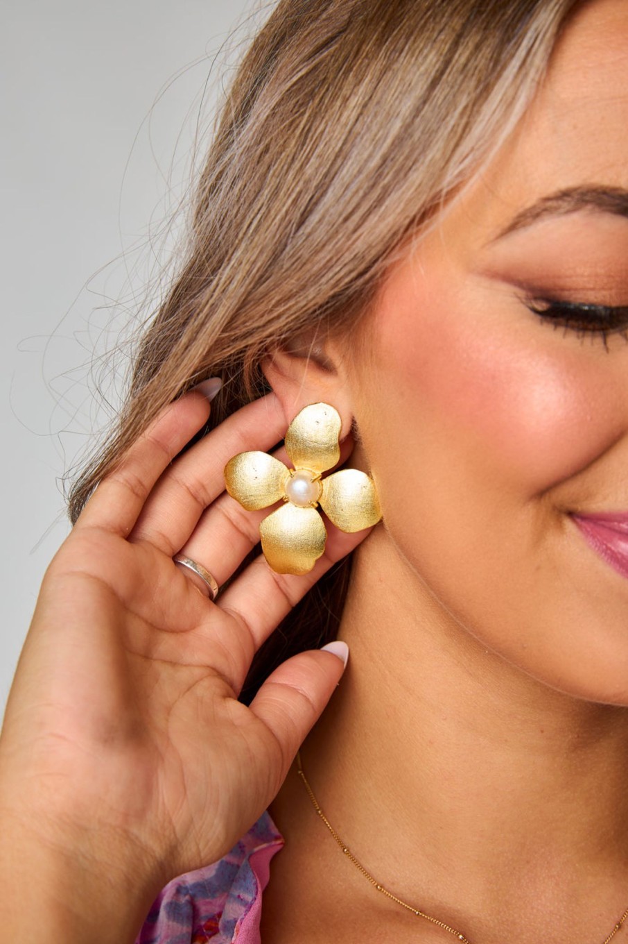 Accessories Lisi Lerch | Maggie Pearl Stud Earring - Gold