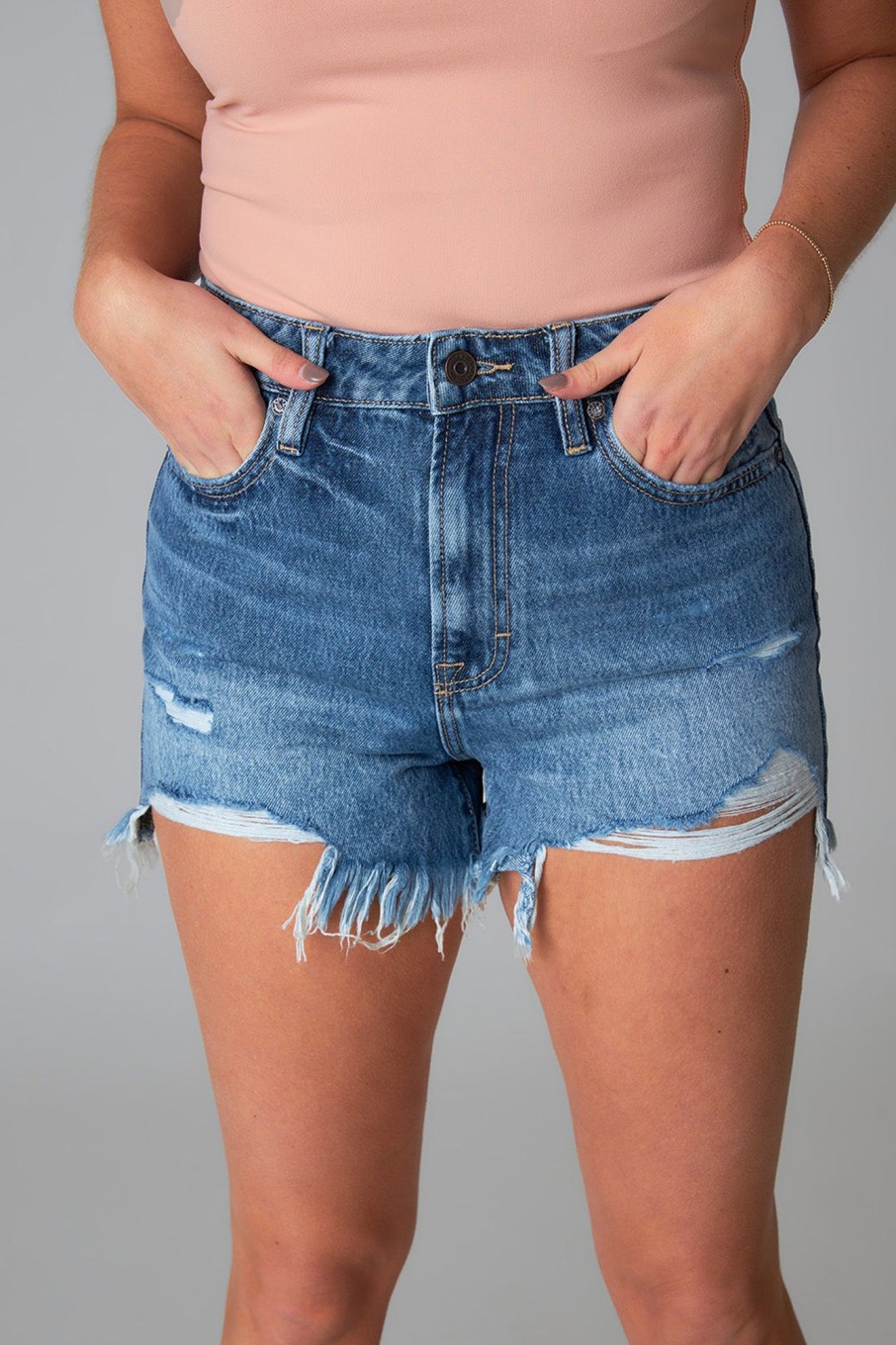 Bottoms Hidden | Sofie Frayed Hem Denim Shorts - Dark Wash