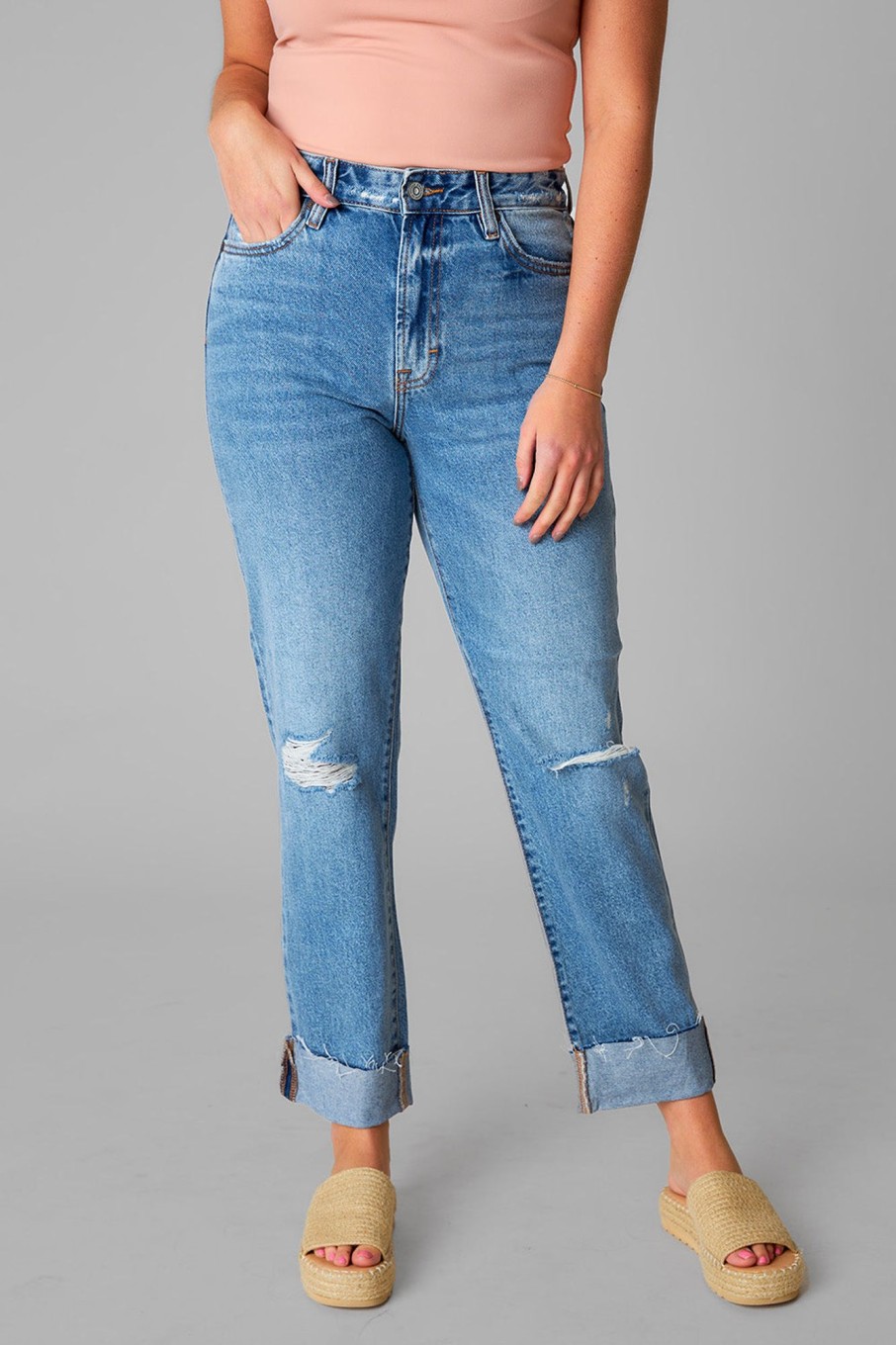 Bottoms Hidden | Bailey Distressed Boyfriend Jean - Medium Wash